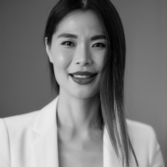 Dr. Julia Kang